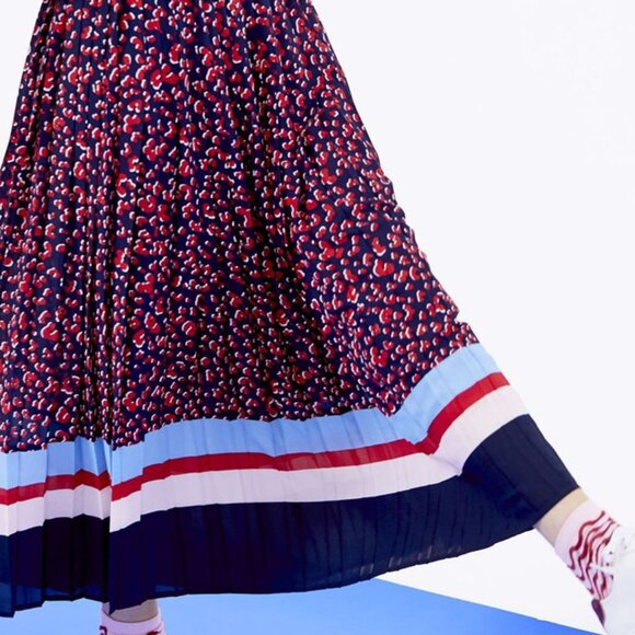 Oliver Bonas Leopard Print Navy Skirt - UK Size 8 - Picture 1 of 4